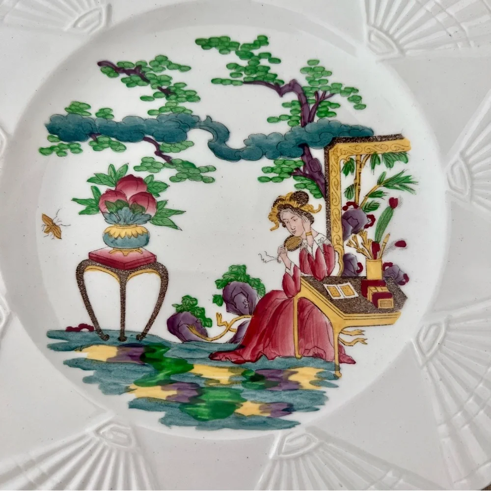 Vintage 1930s Wedgwood England Chinoiserie Girl 9” Plates Set‎ Of 2